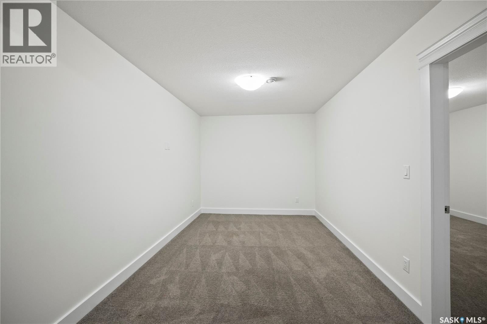 3126 Mazurak Crescent Property Photo 27