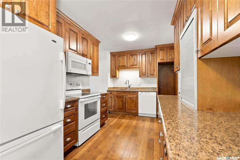 537 T Avenue S Property Photo 11