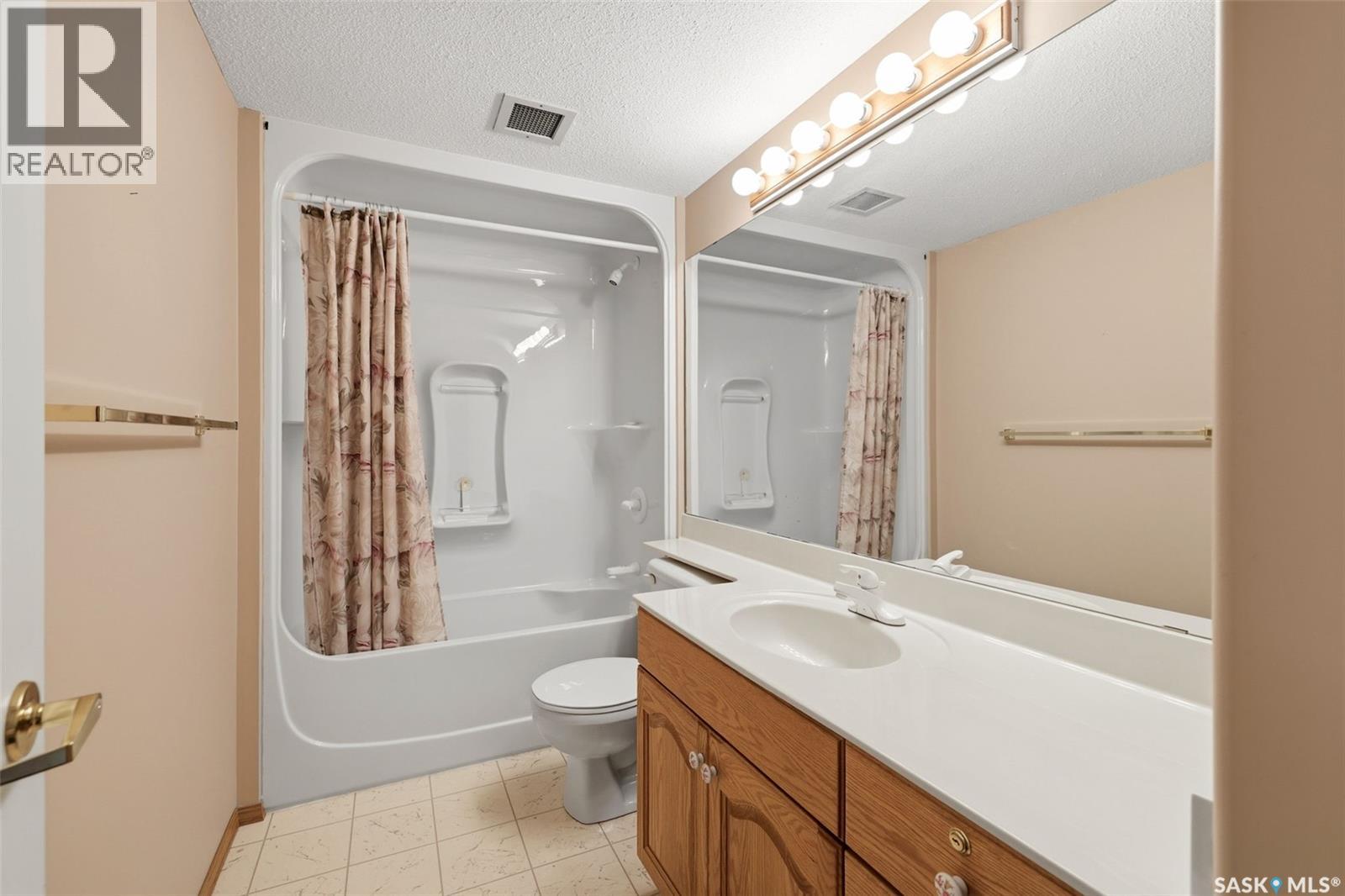 103 2333 Scarth Street Property Photo 24