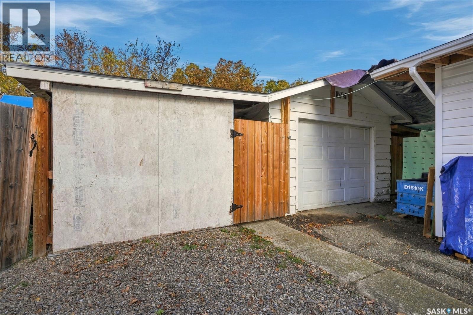 546 Elm Crescent Property Photo 61