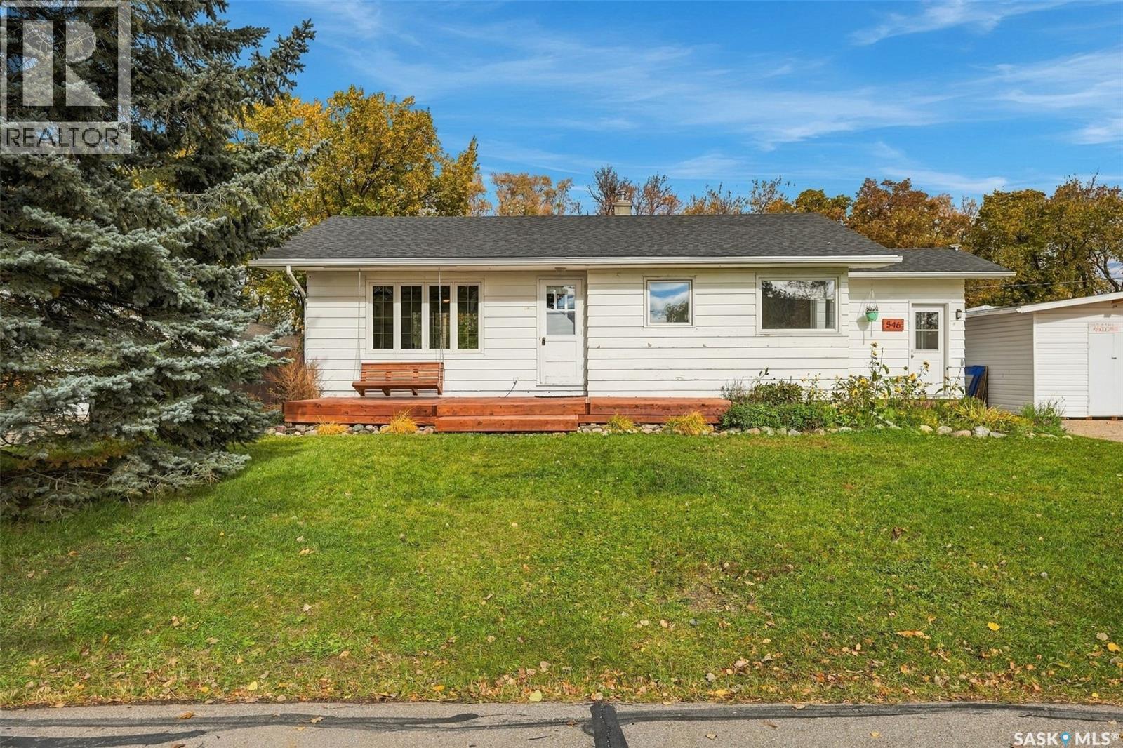 546 Elm Crescent Property Photo 66