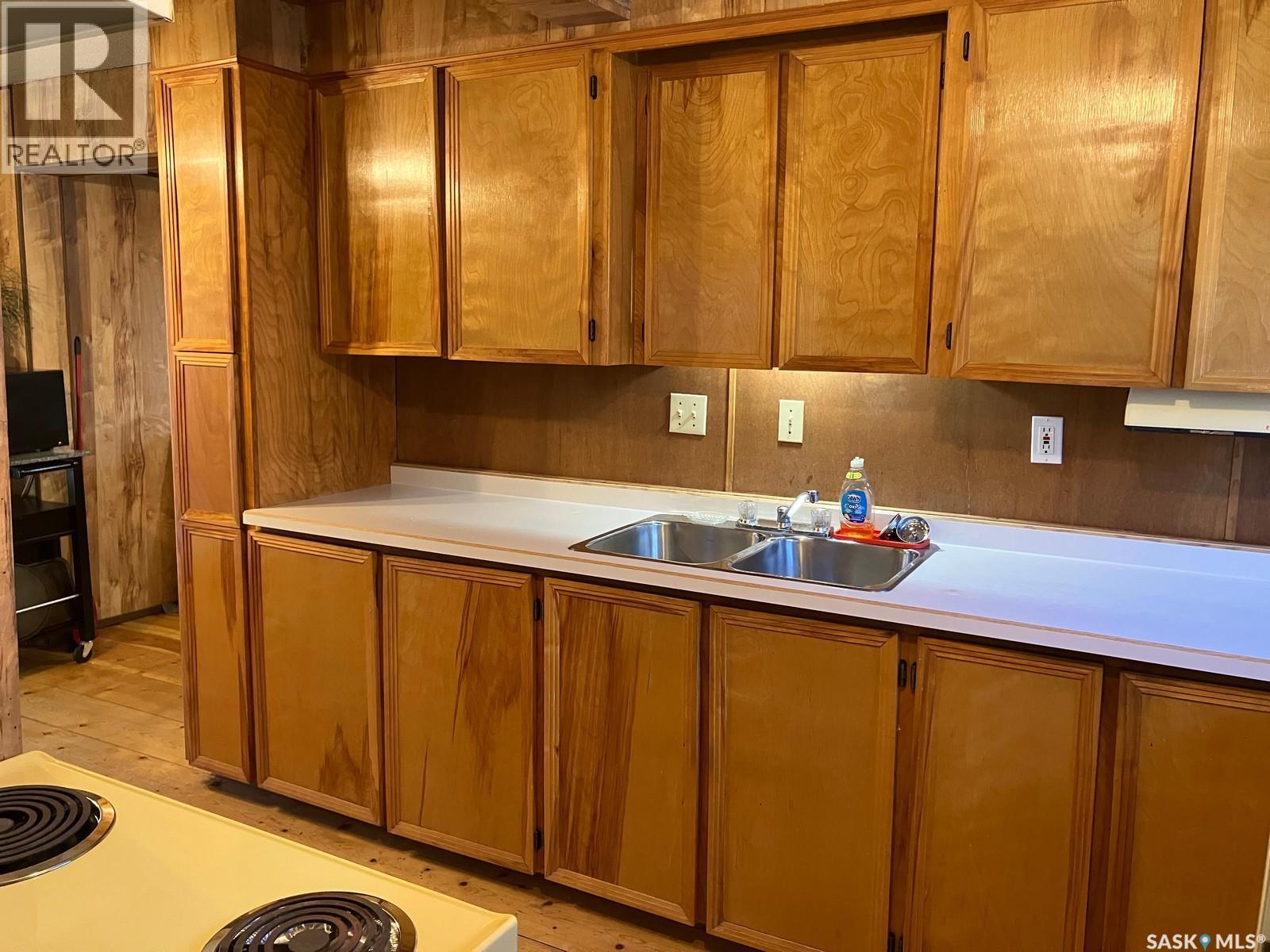 112 Rustad Avenue Property Photo 14