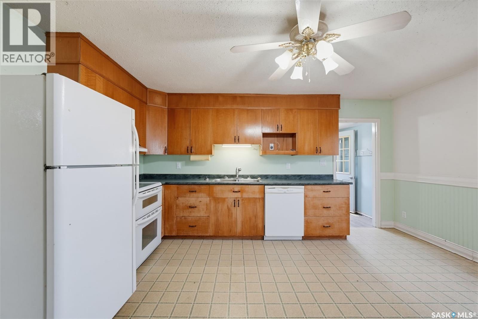 213 Stevens Avenue Property Photo 6