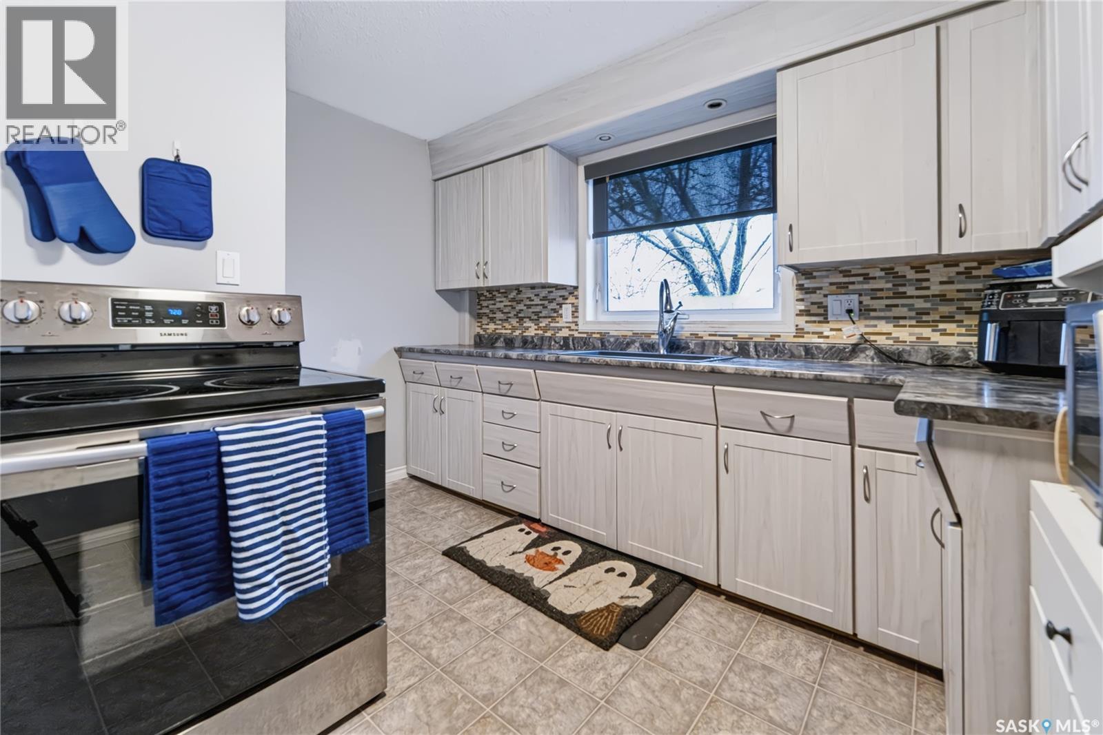 205 Washington Avenue Property Photo 2