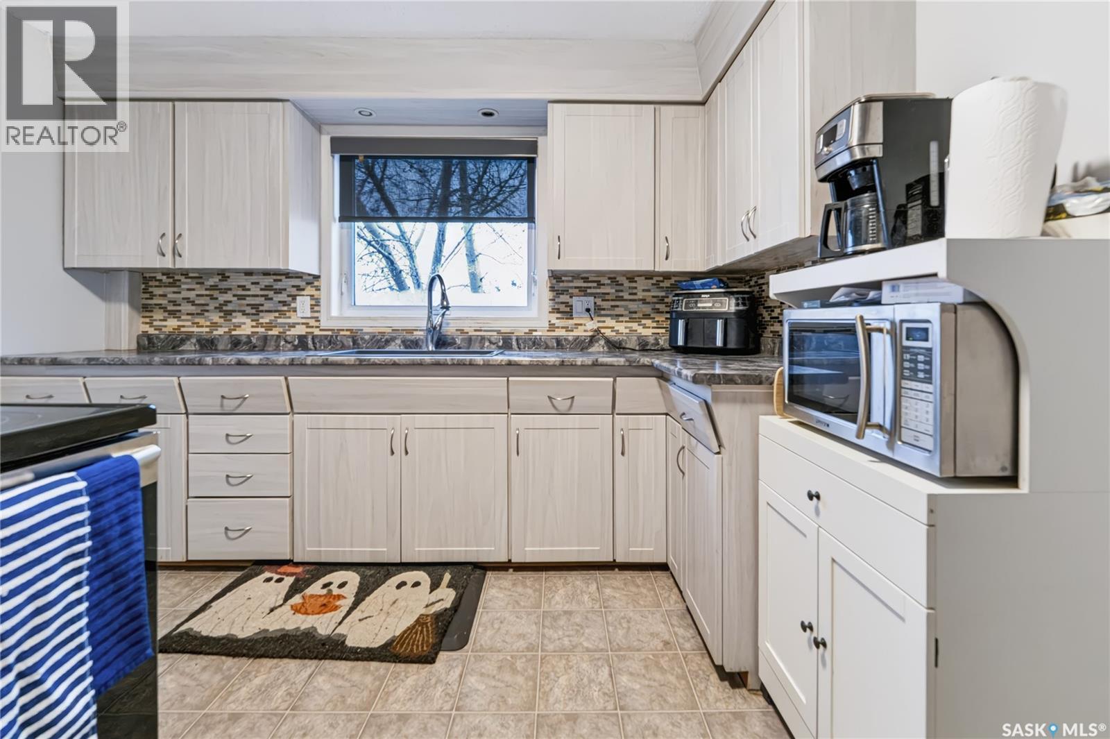205 Washington Avenue Property Photo 3