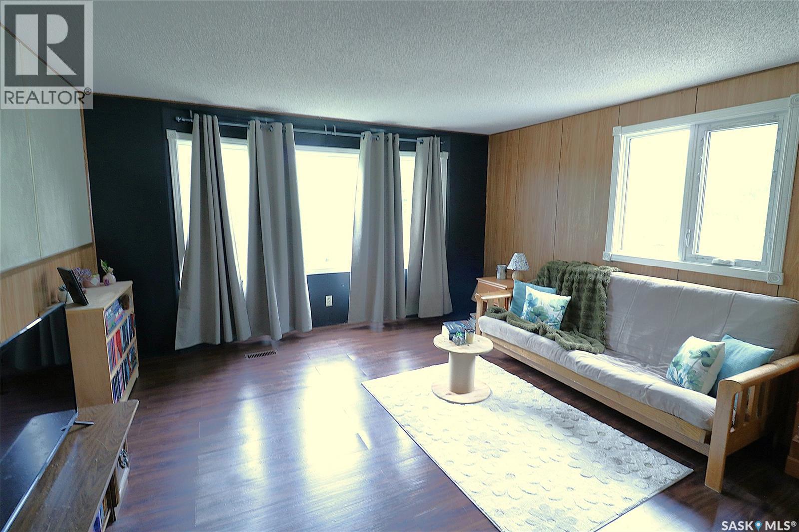 319 4th Avenue Property Photo 4