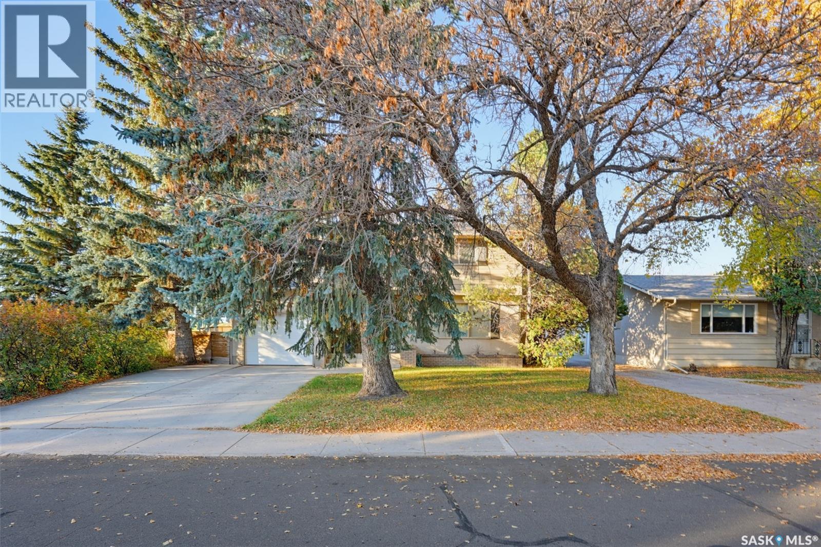 2457 Eastview Property Photo 1