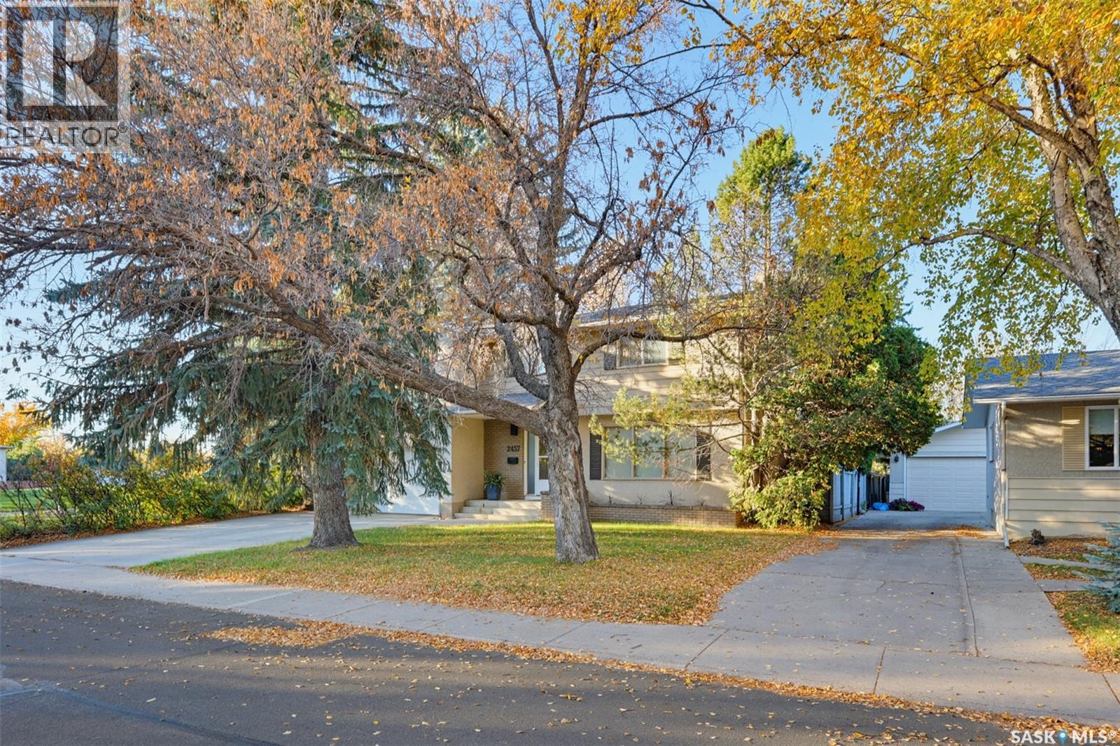 2457 Eastview Property Photo 2