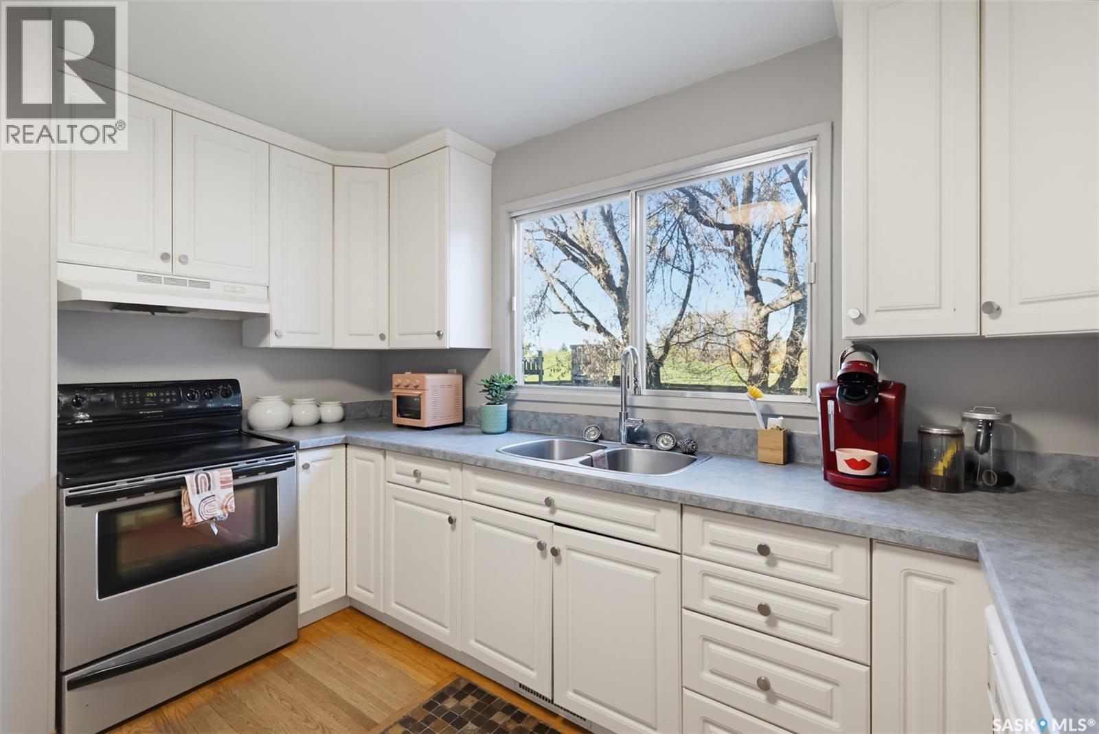 2457 Eastview Property Photo 14