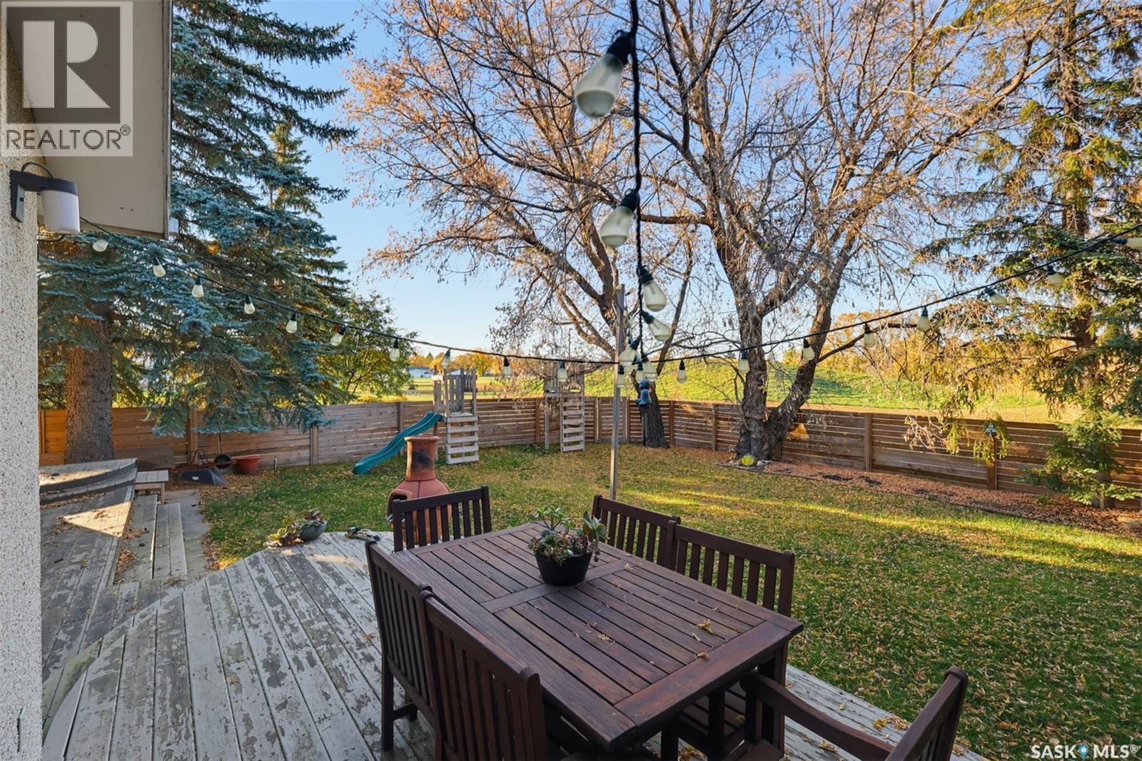 2457 Eastview Property Photo 34