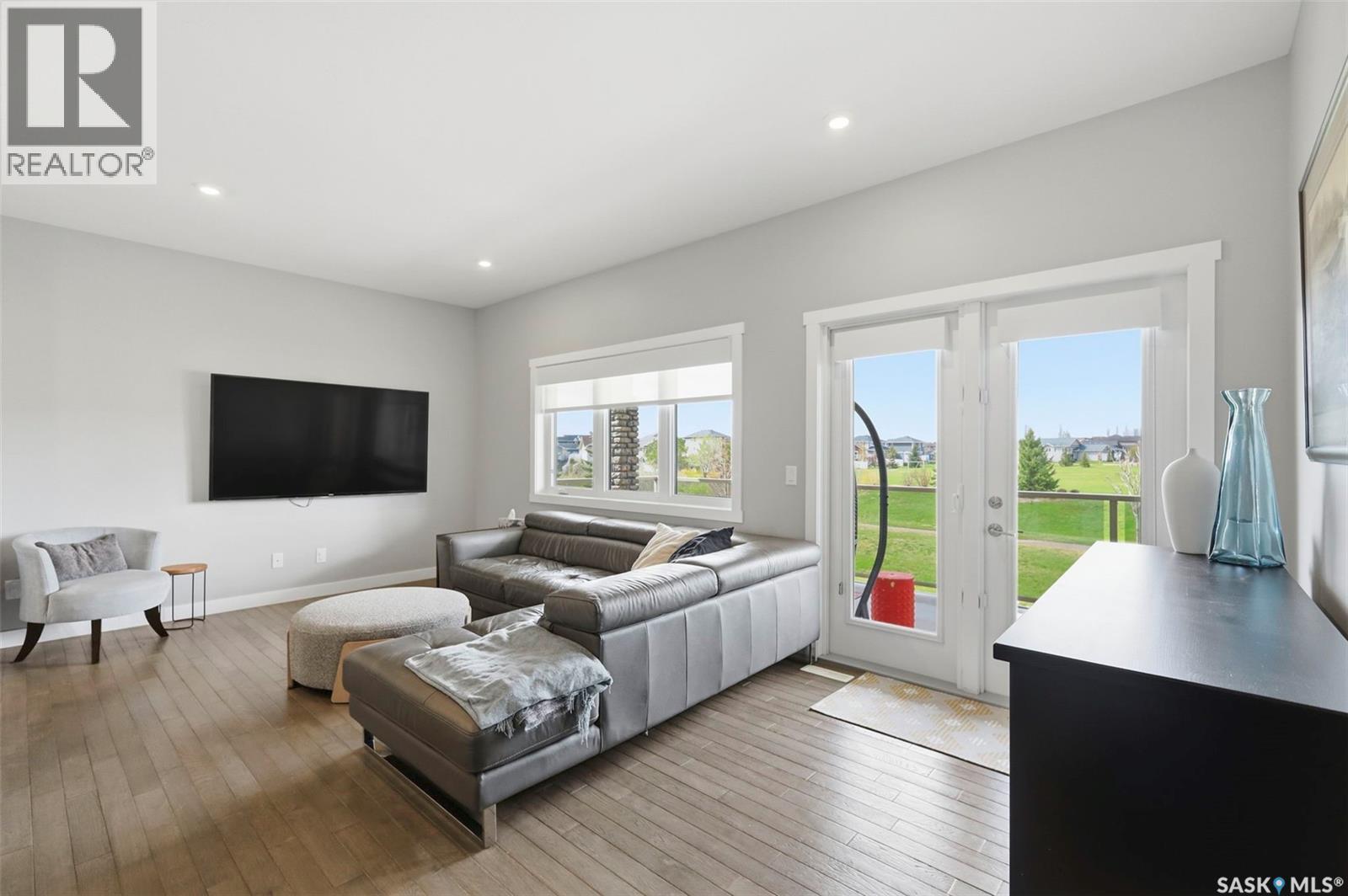 105 542 Pringle Crescent Property Photo 15