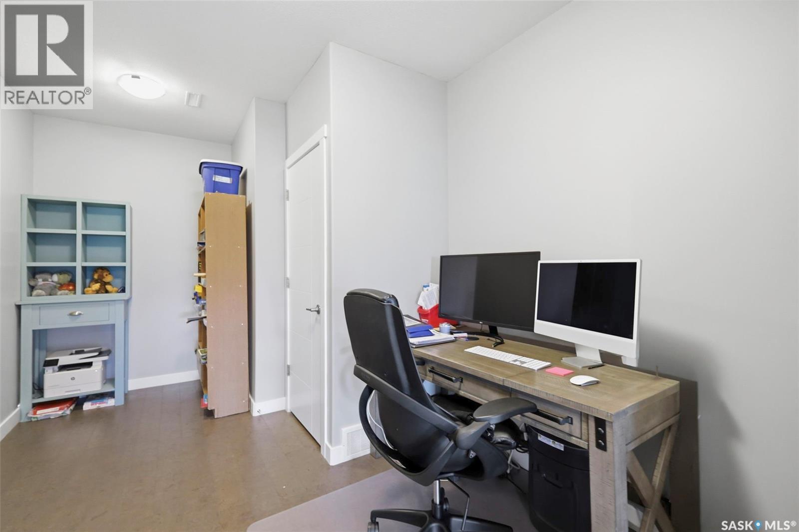 105 542 Pringle Crescent Property Photo 31