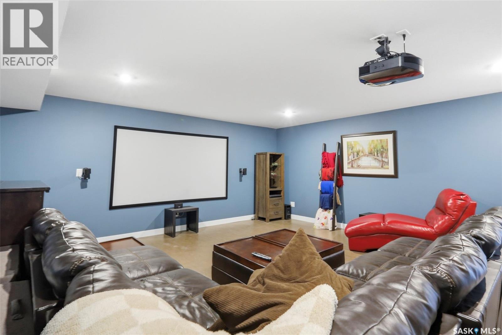 105 542 Pringle Crescent Property Photo 33