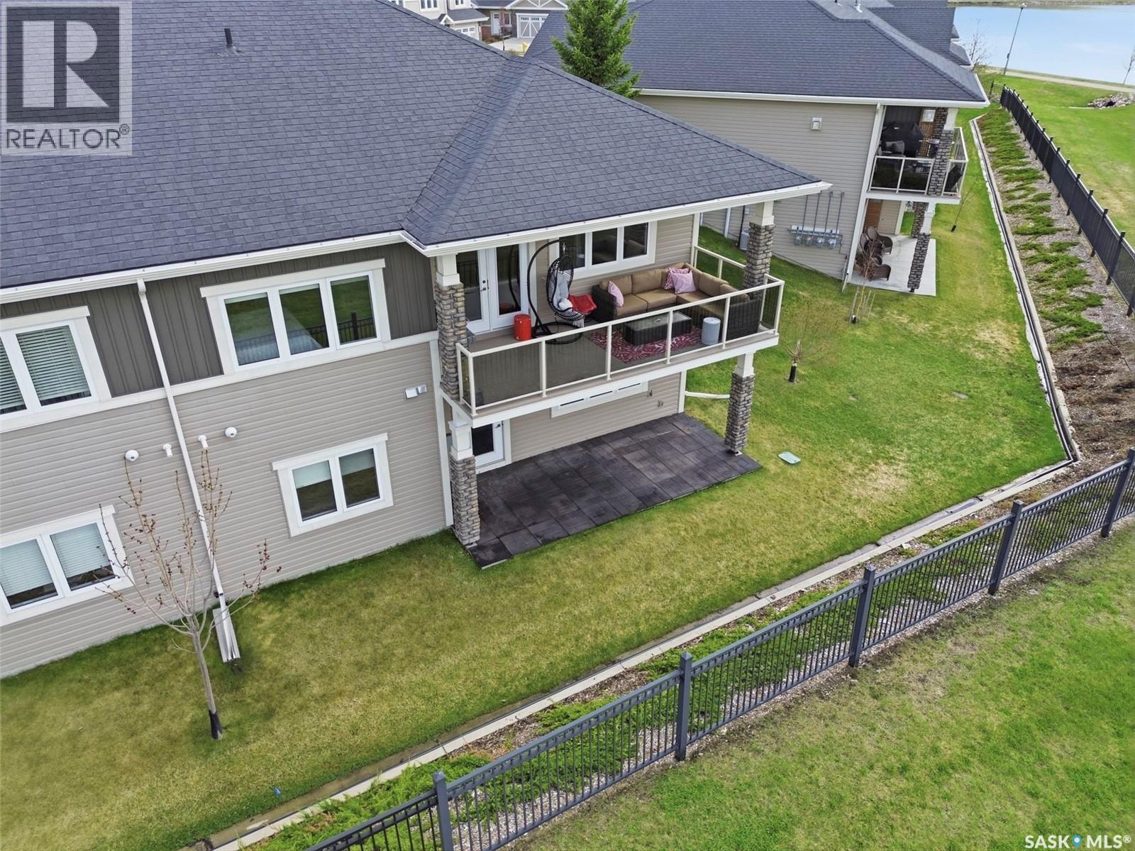 105 542 Pringle Crescent Property Photo 42
