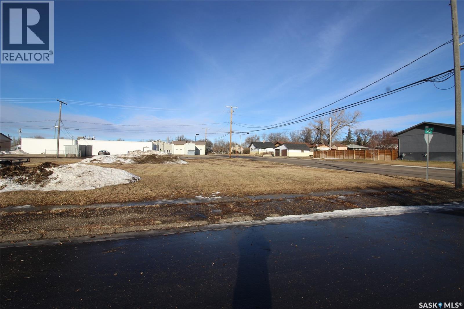 185 2nd Avenue E Property Photo 1