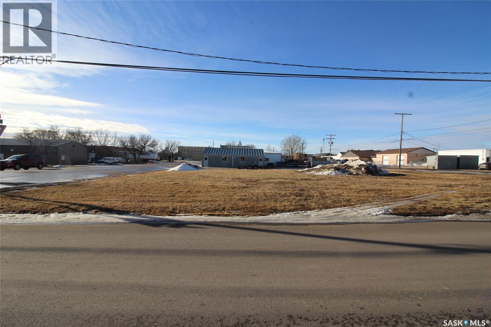 185 2nd Avenue E Property Photo 2