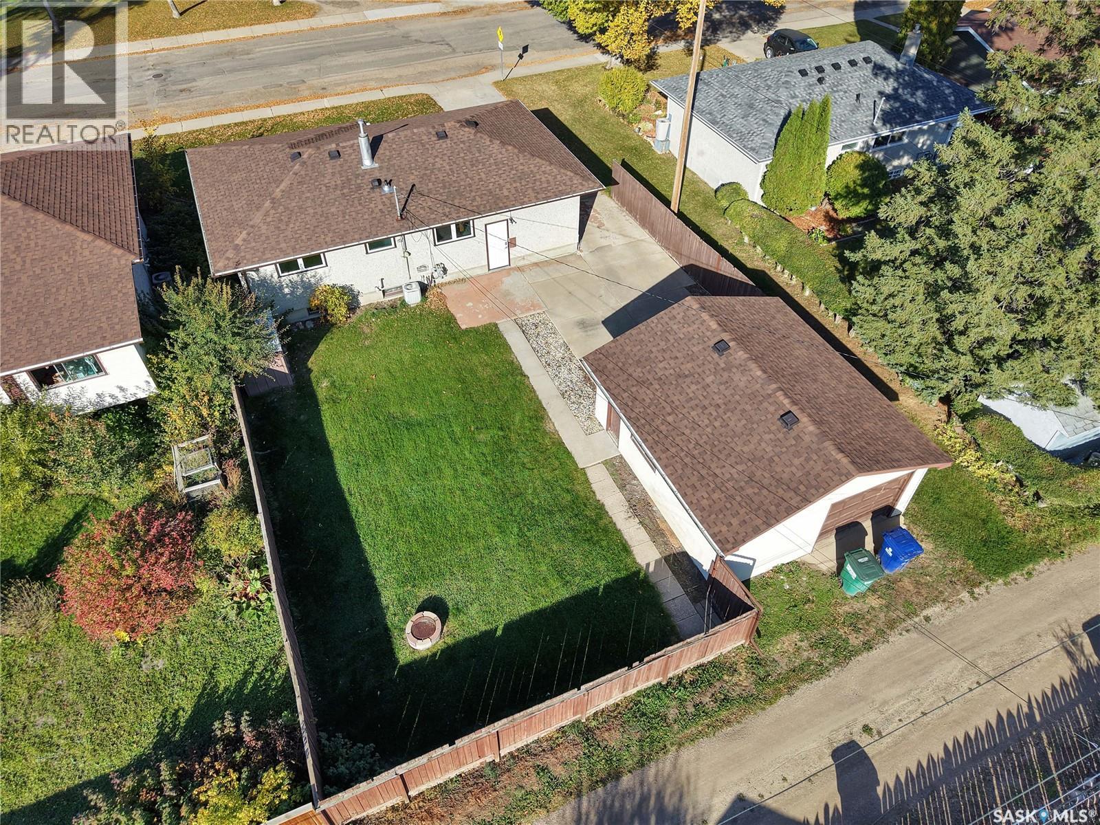 1510 Isabella Street E Property Photo 5