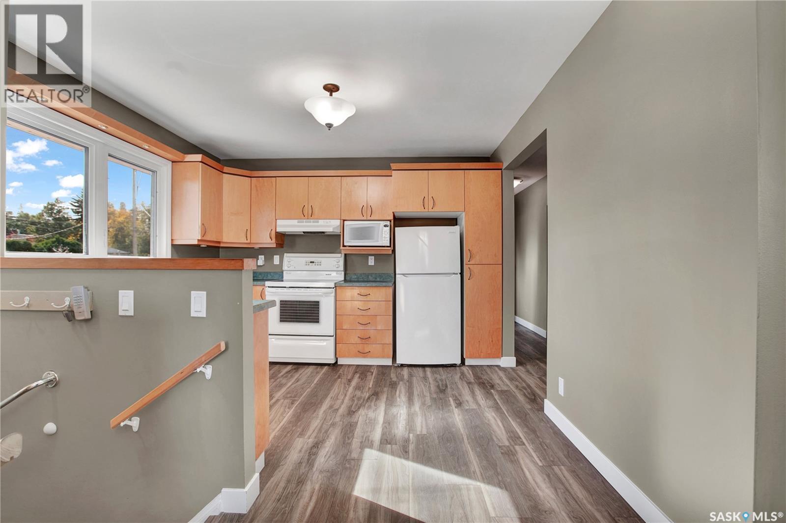 1510 Isabella Street E Property Photo 12