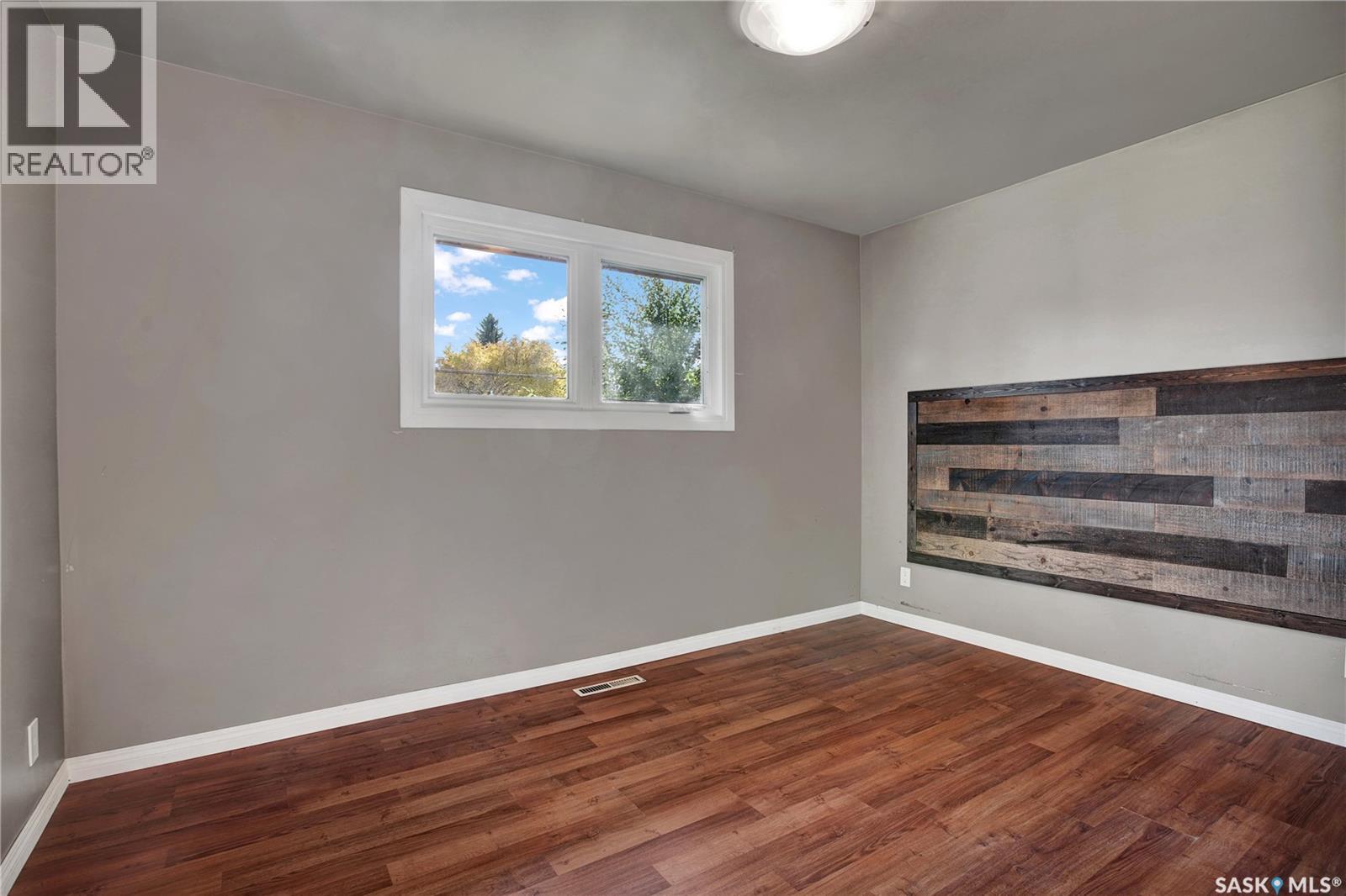 1510 Isabella Street E Property Photo 18