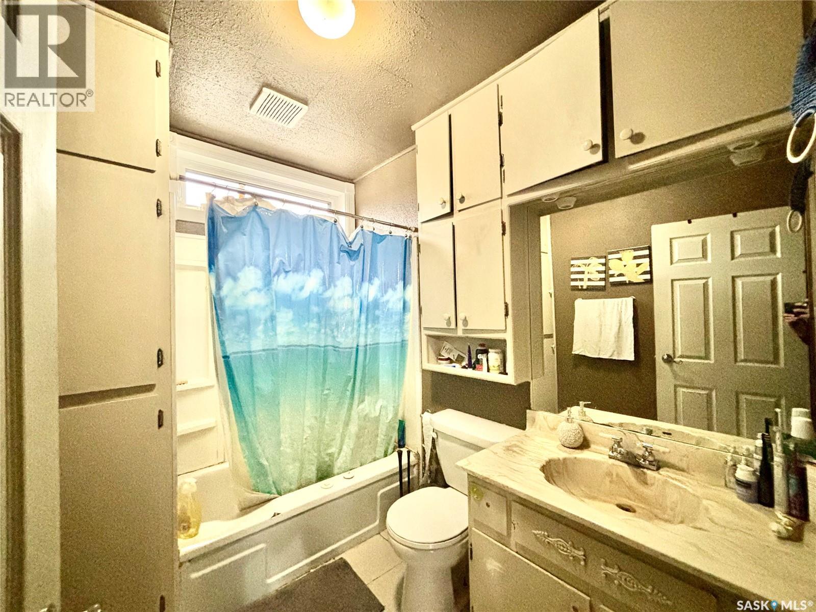 210 Taylor Street Property Photo 12