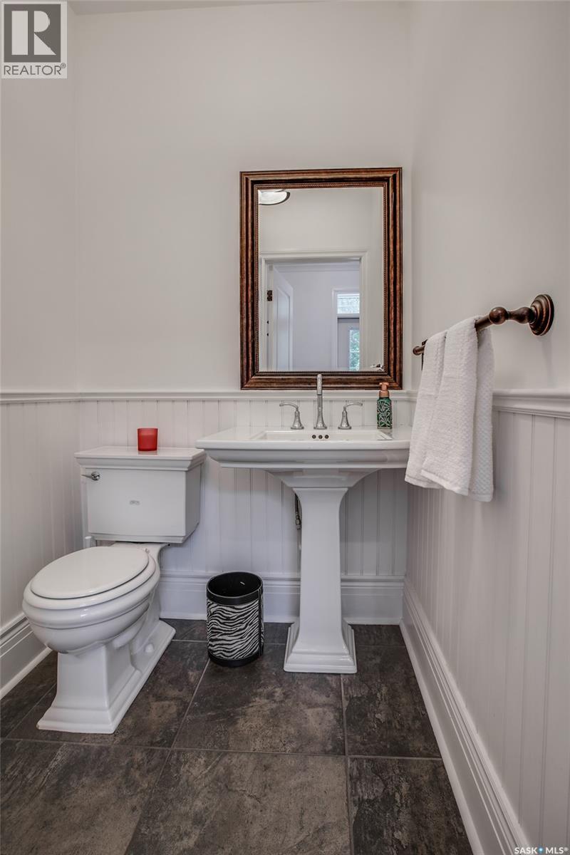 1034 11th Street E Property Photo 17