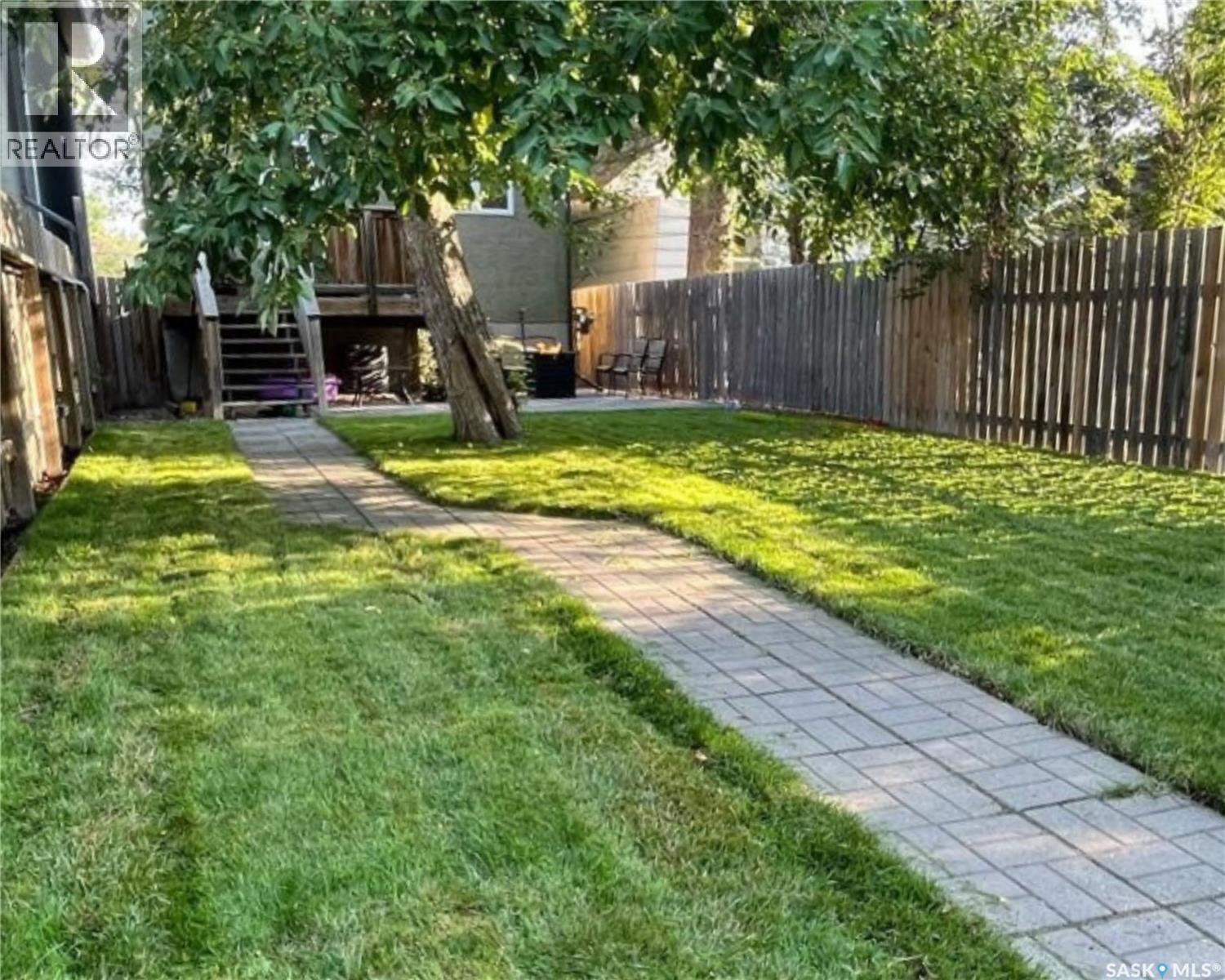 1034 11th Street E Property Photo 34