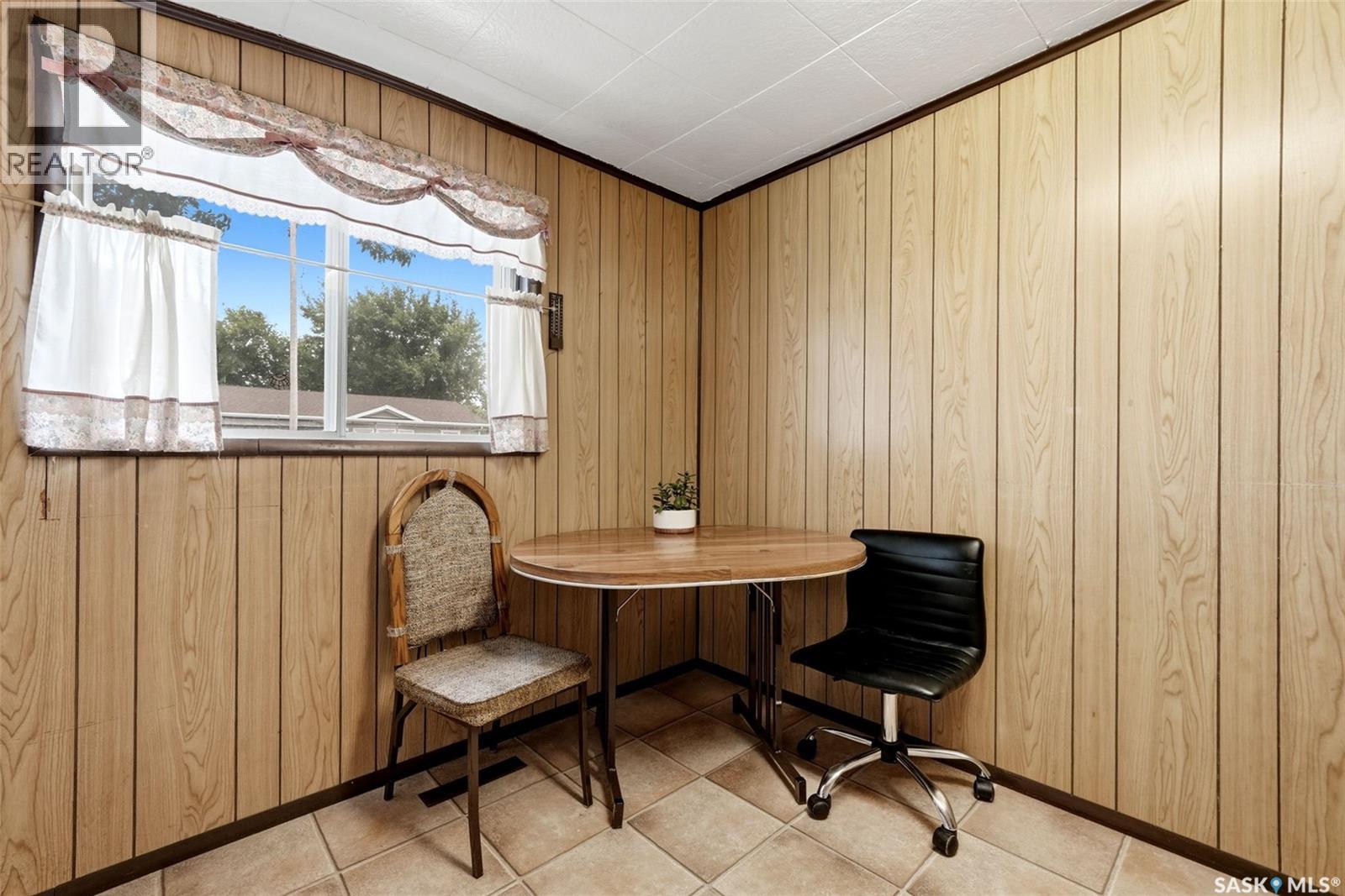 210 Byron Street Property Photo 11