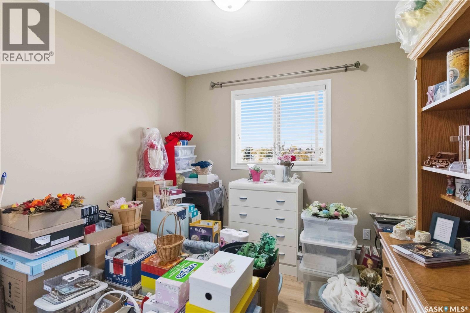 303 235 Herold Terrace Property Photo 16