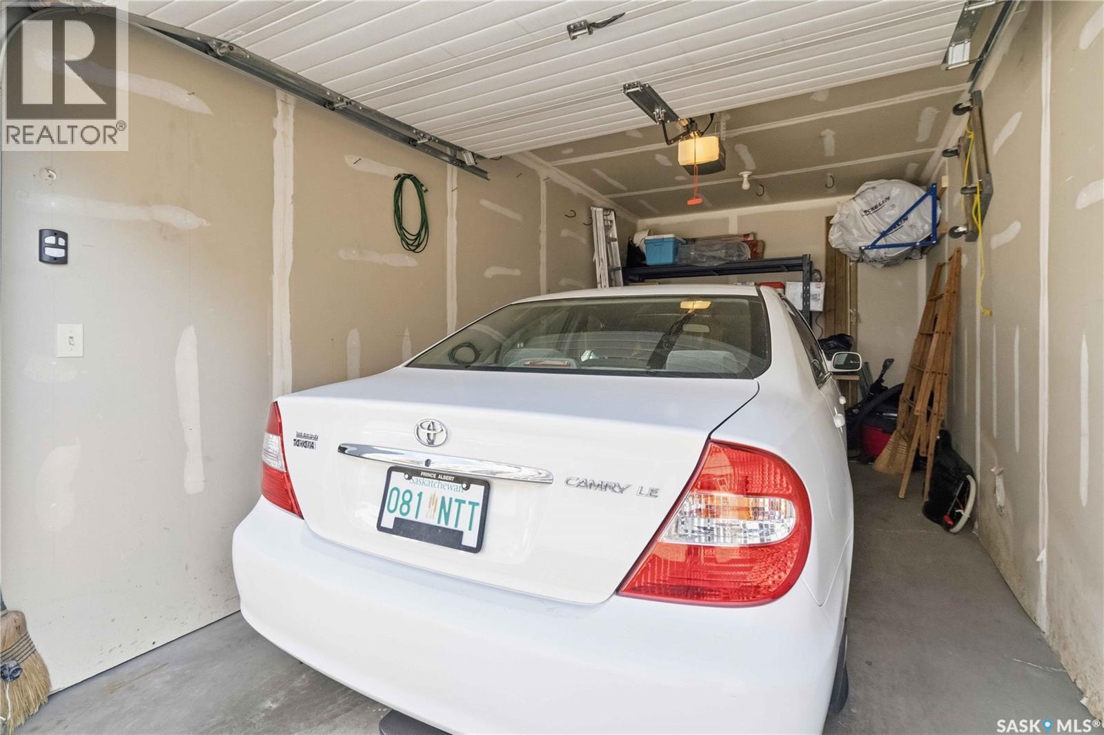 303 235 Herold Terrace Property Photo 24