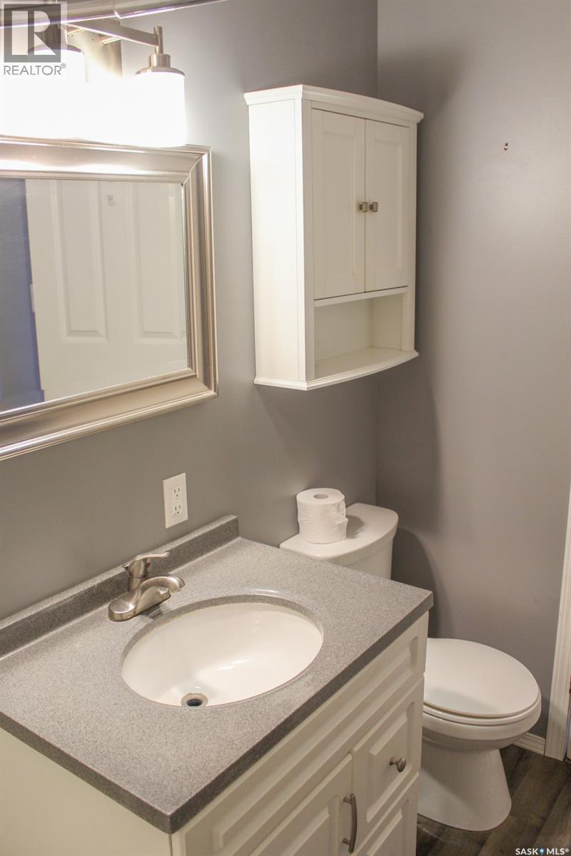 106 Higgins Avenue W Property Photo 14