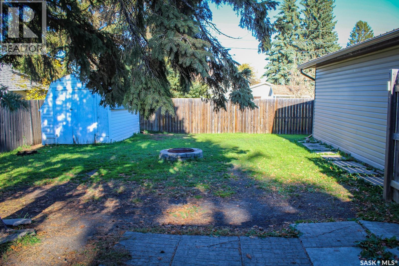 106 Higgins Avenue W Property Photo 29