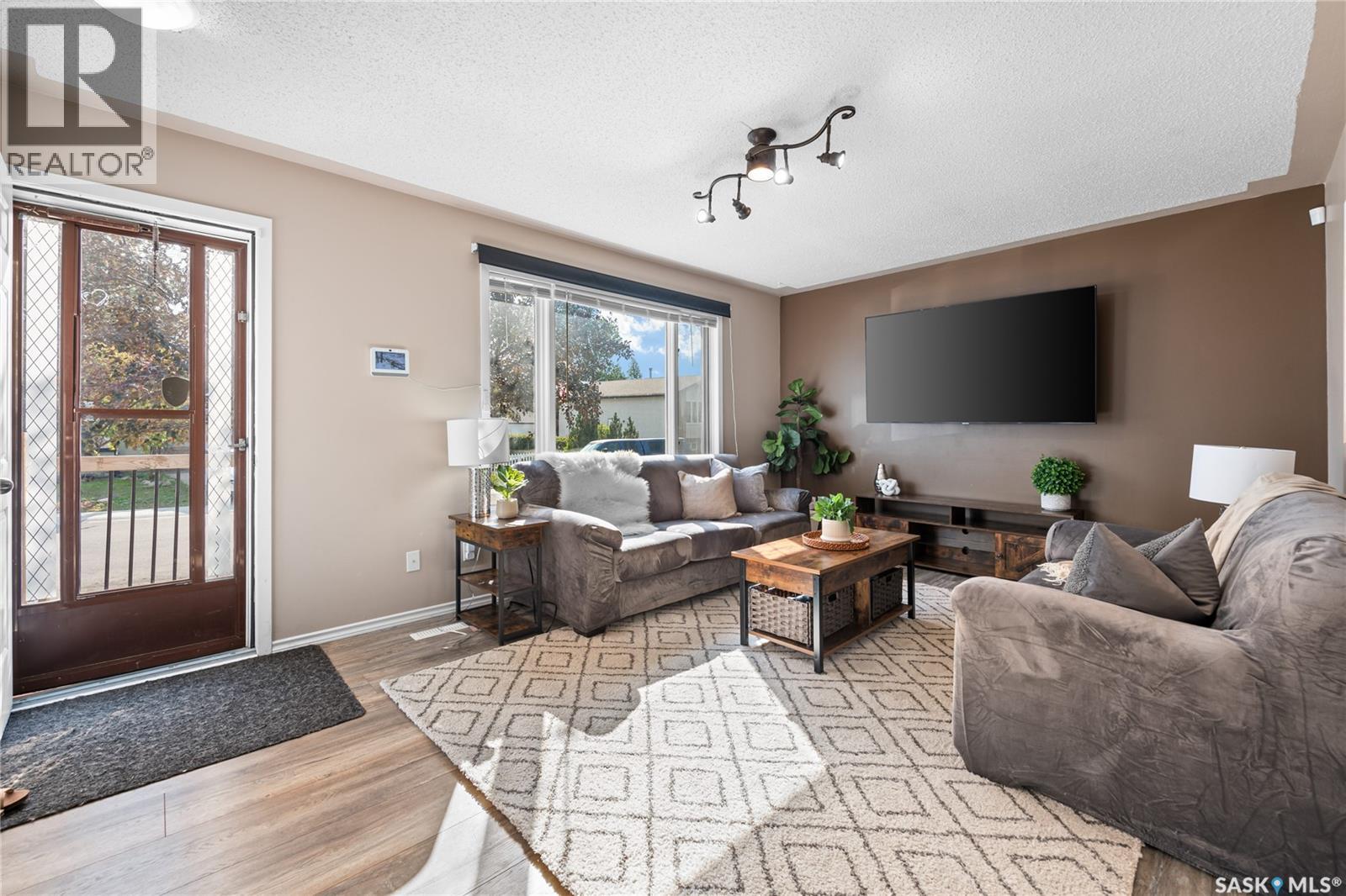 7110 Lanigan Drive Property Photo 4