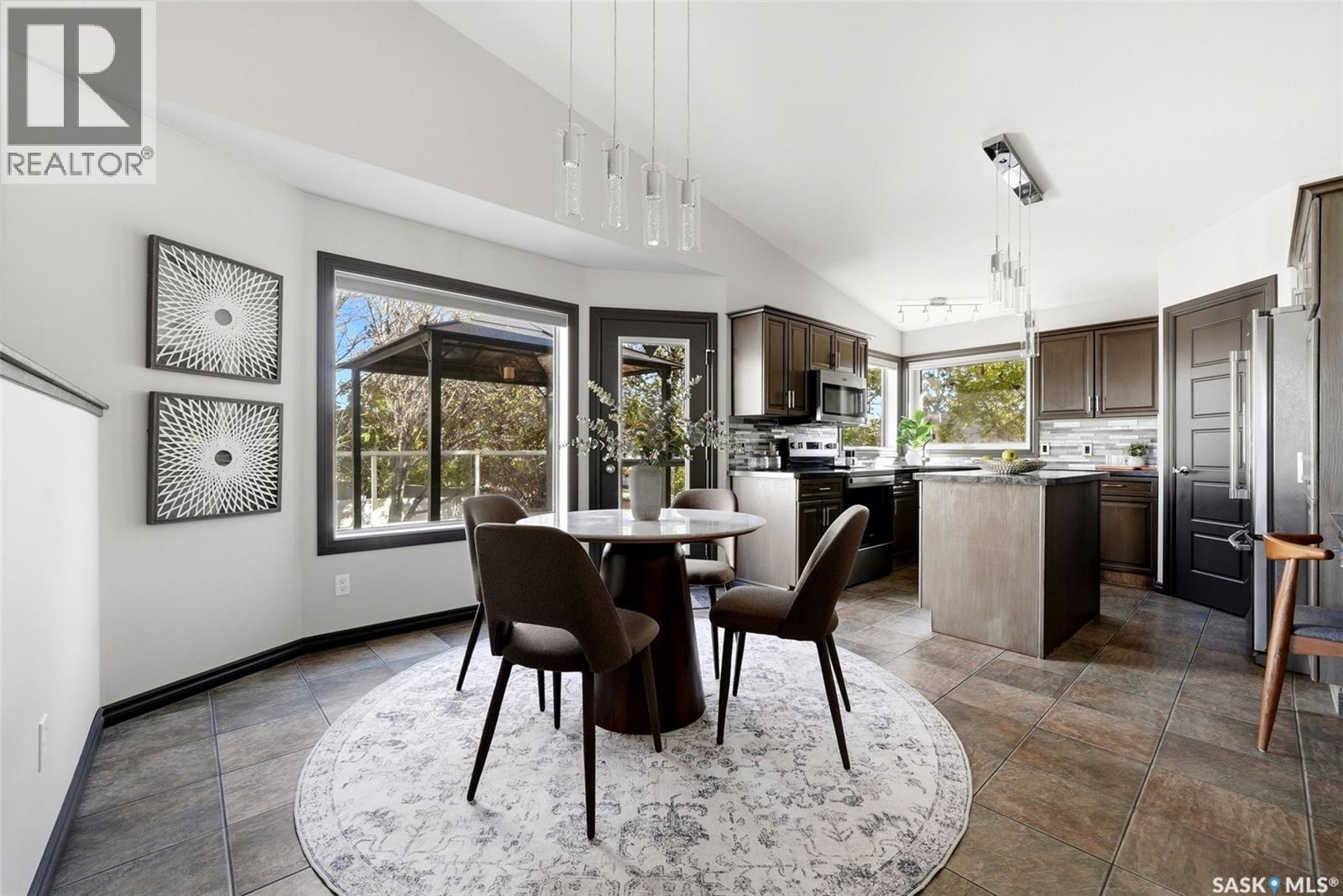 3247 Windsor Park Place Property Photo 11