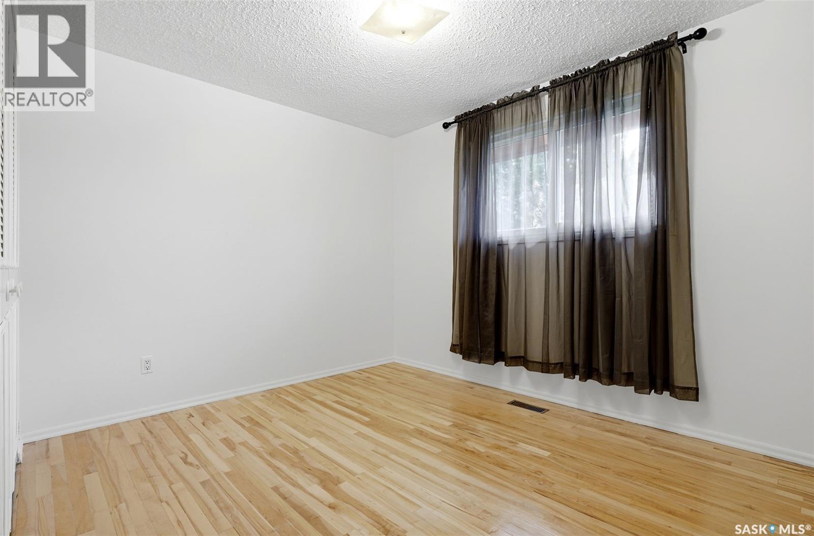 98 Read Avenue Property Photo 16