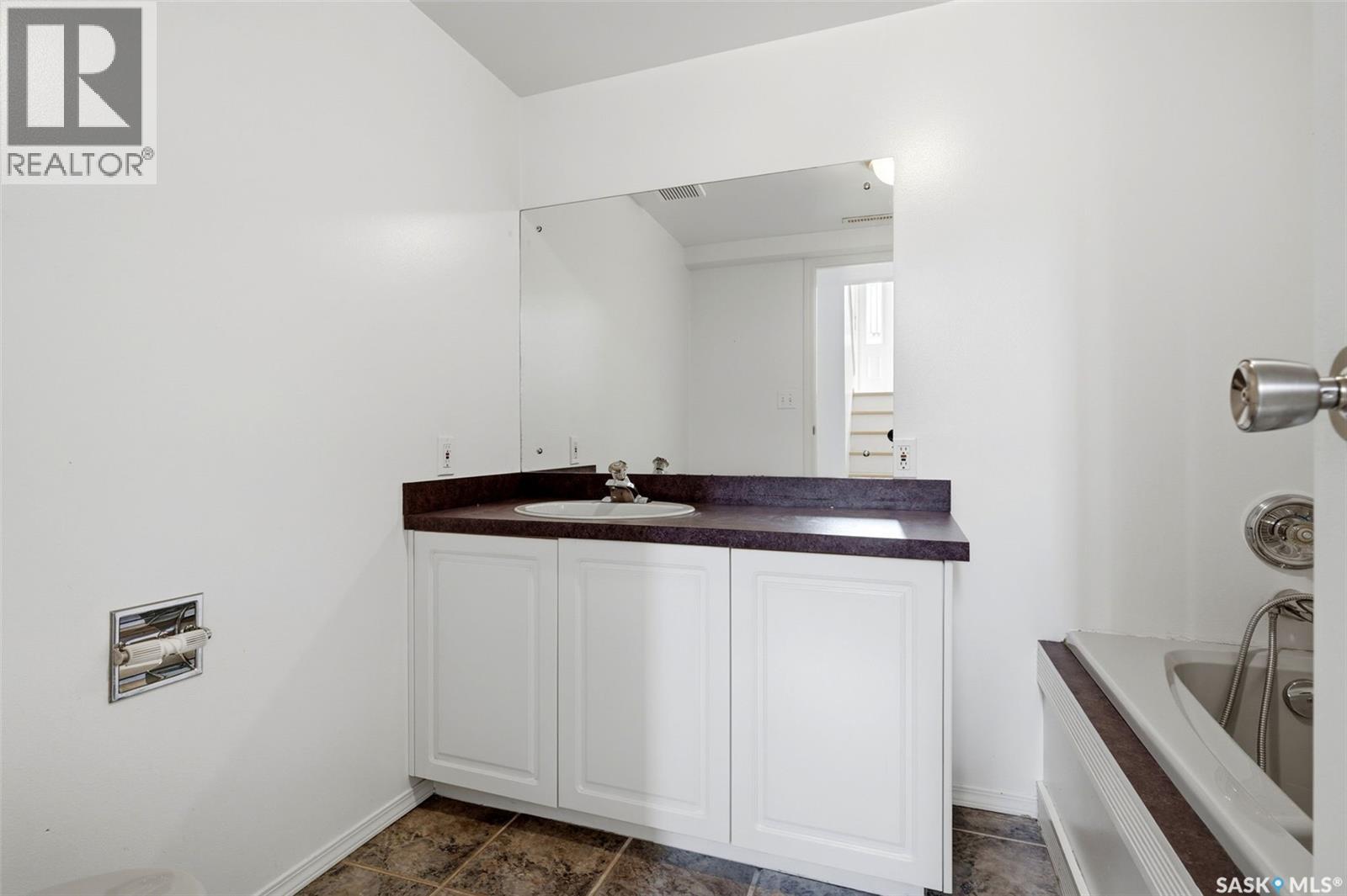 98 Read Avenue Property Photo 29