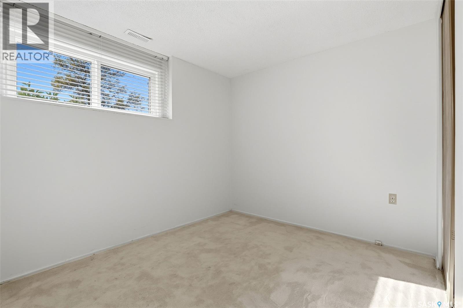 98 Read Avenue Property Photo 31