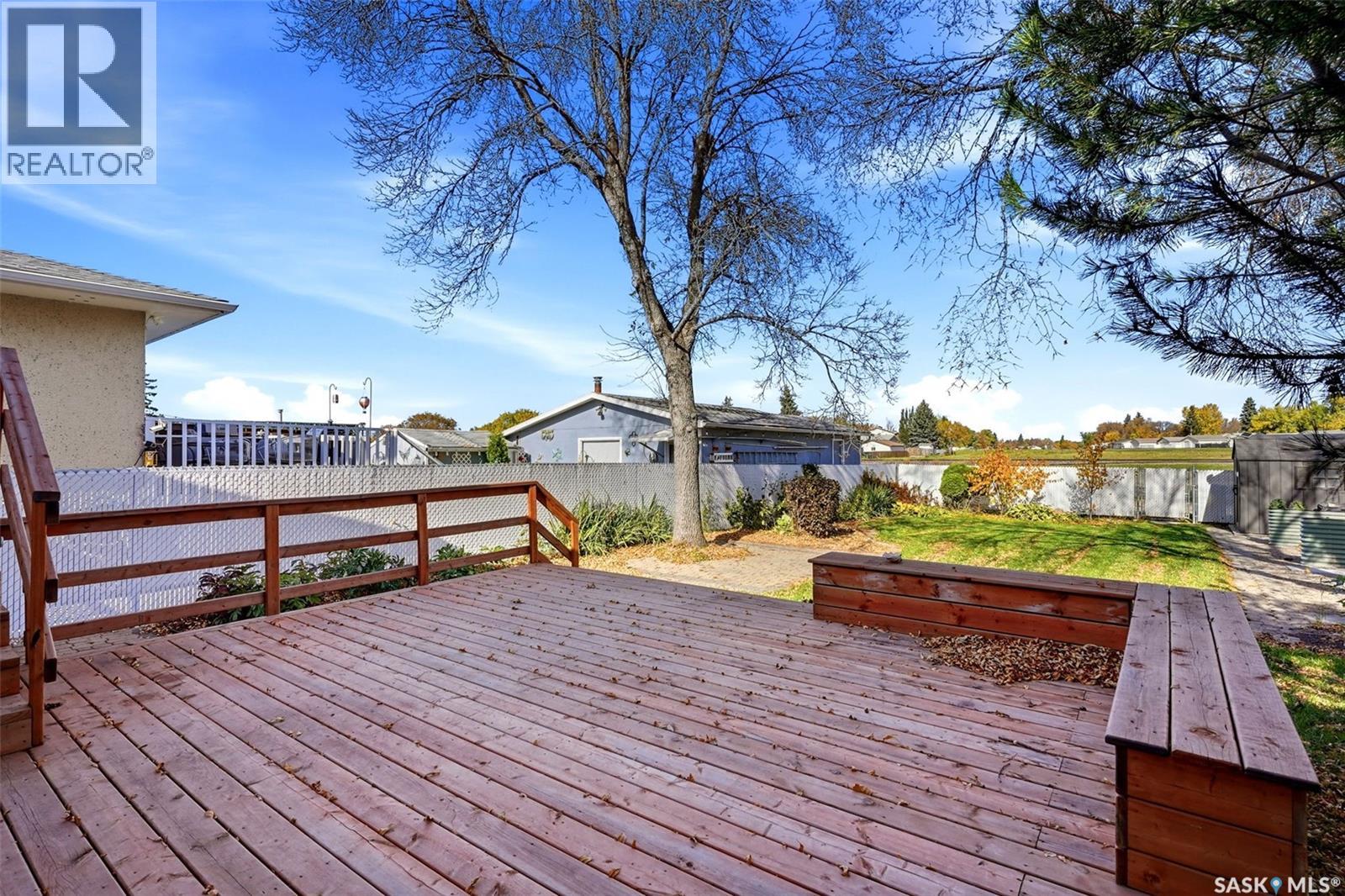 98 Read Avenue Property Photo 35