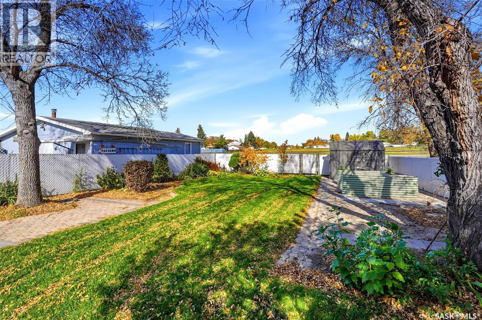 98 Read Avenue Property Photo 37