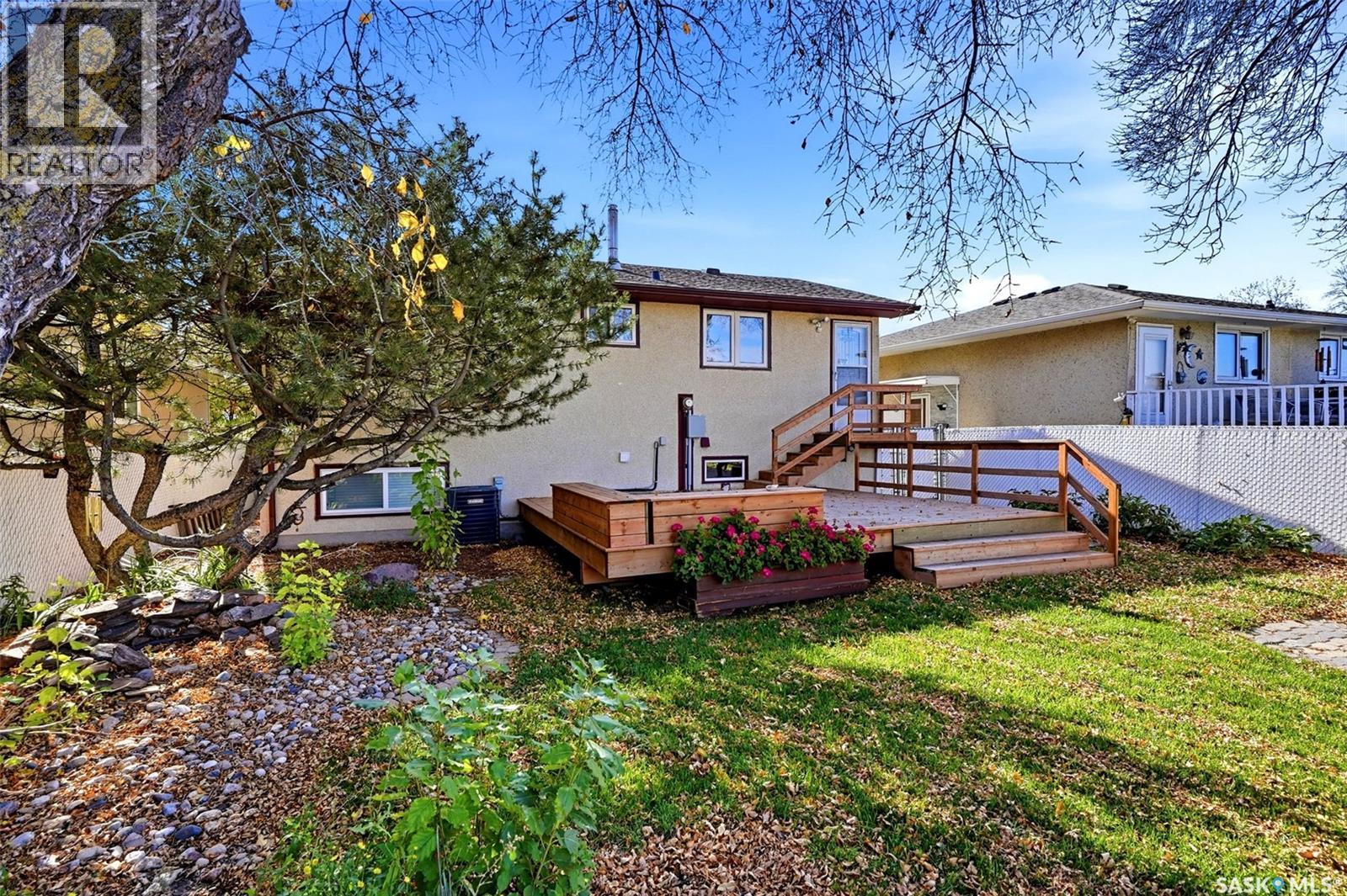 98 Read Avenue Property Photo 40