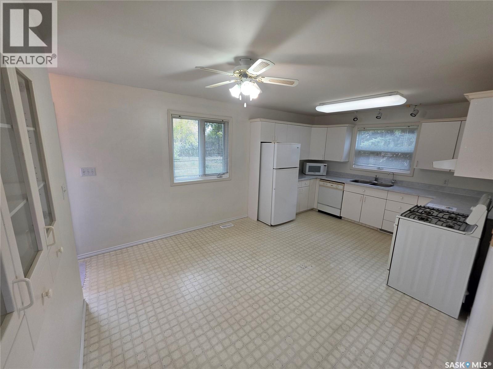 512 2nd Avenue Property Photo 8