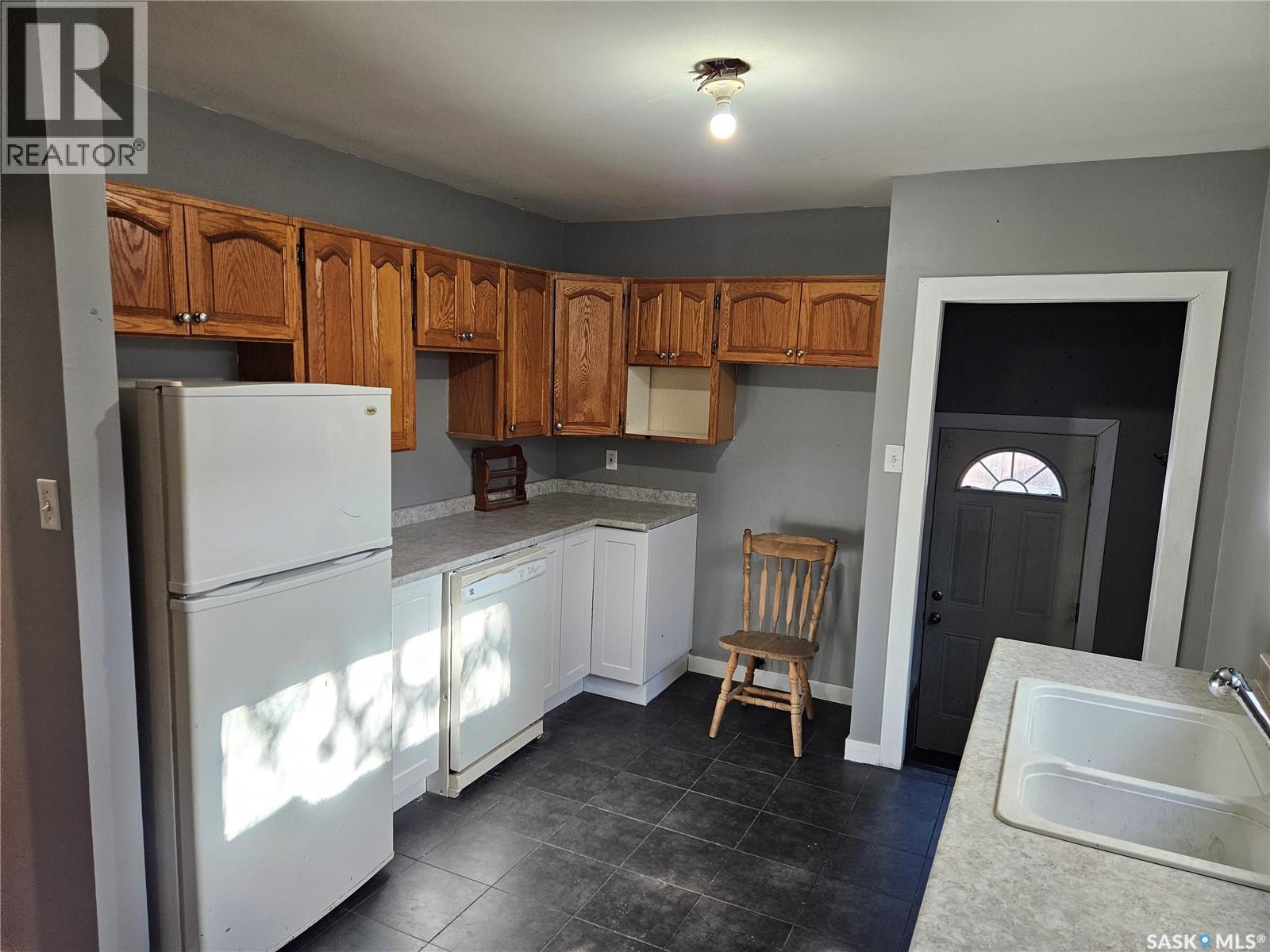 1169 Cameron Street Property Photo 3