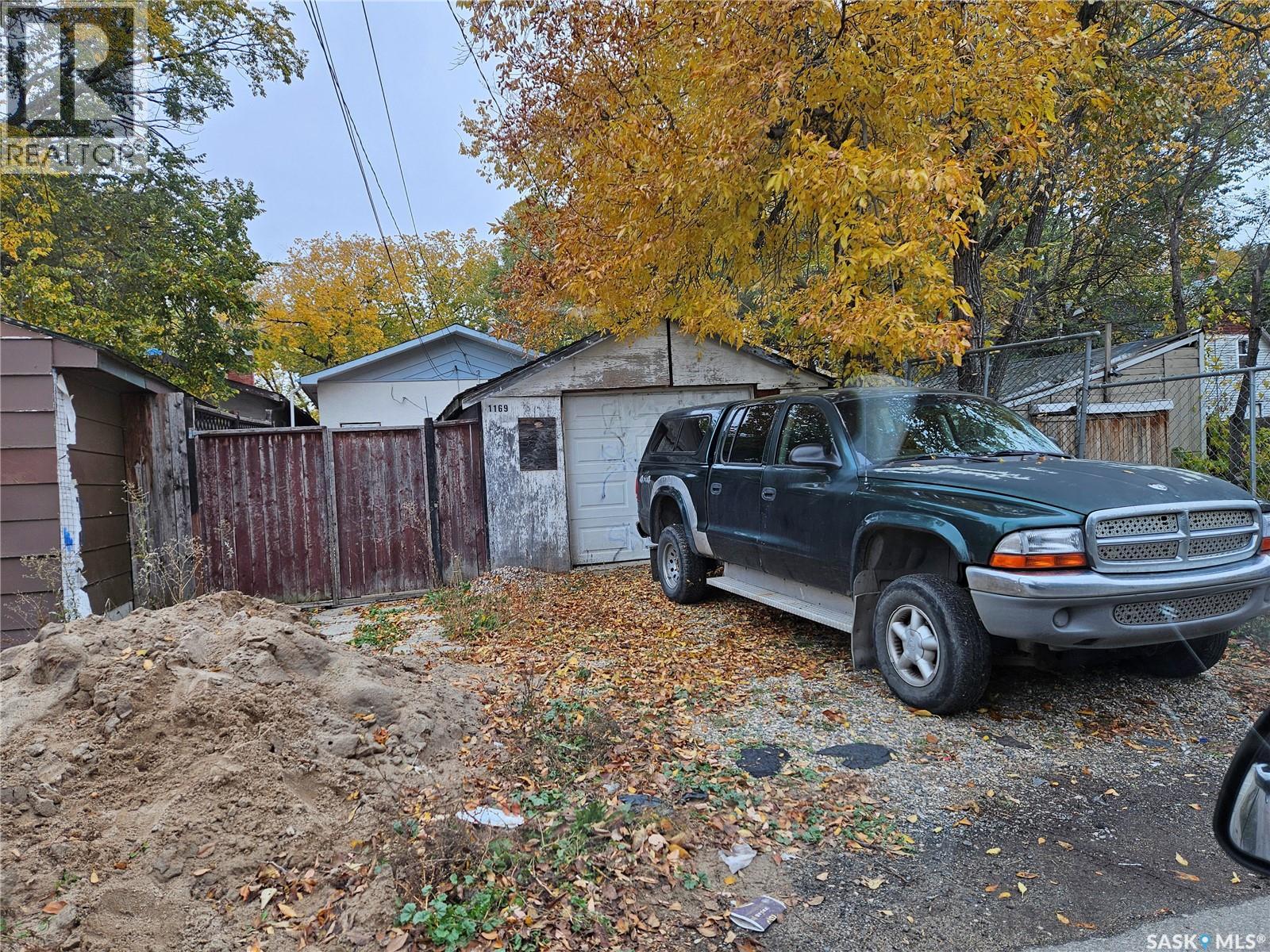 1169 Cameron Street Property Photo 8
