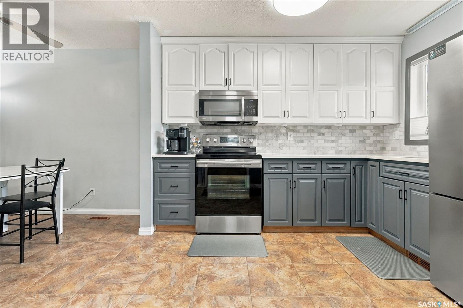 332 Cedar Meadow Drive Property Photo 6