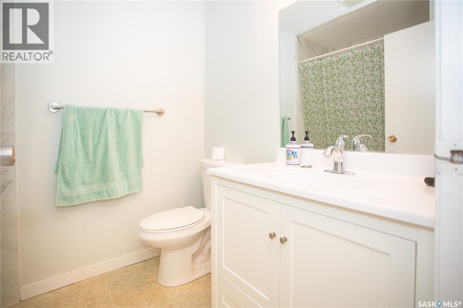 114 Willoughby Crescent Property Photo 11
