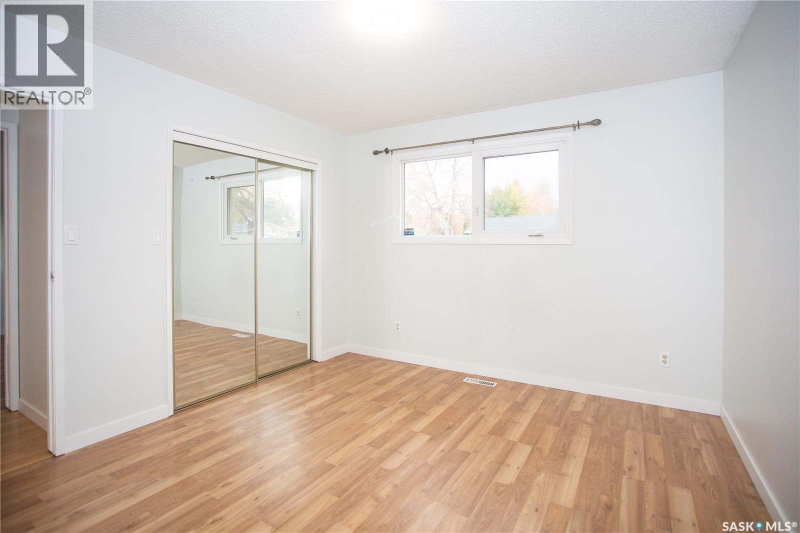 114 Willoughby Crescent Property Photo 20