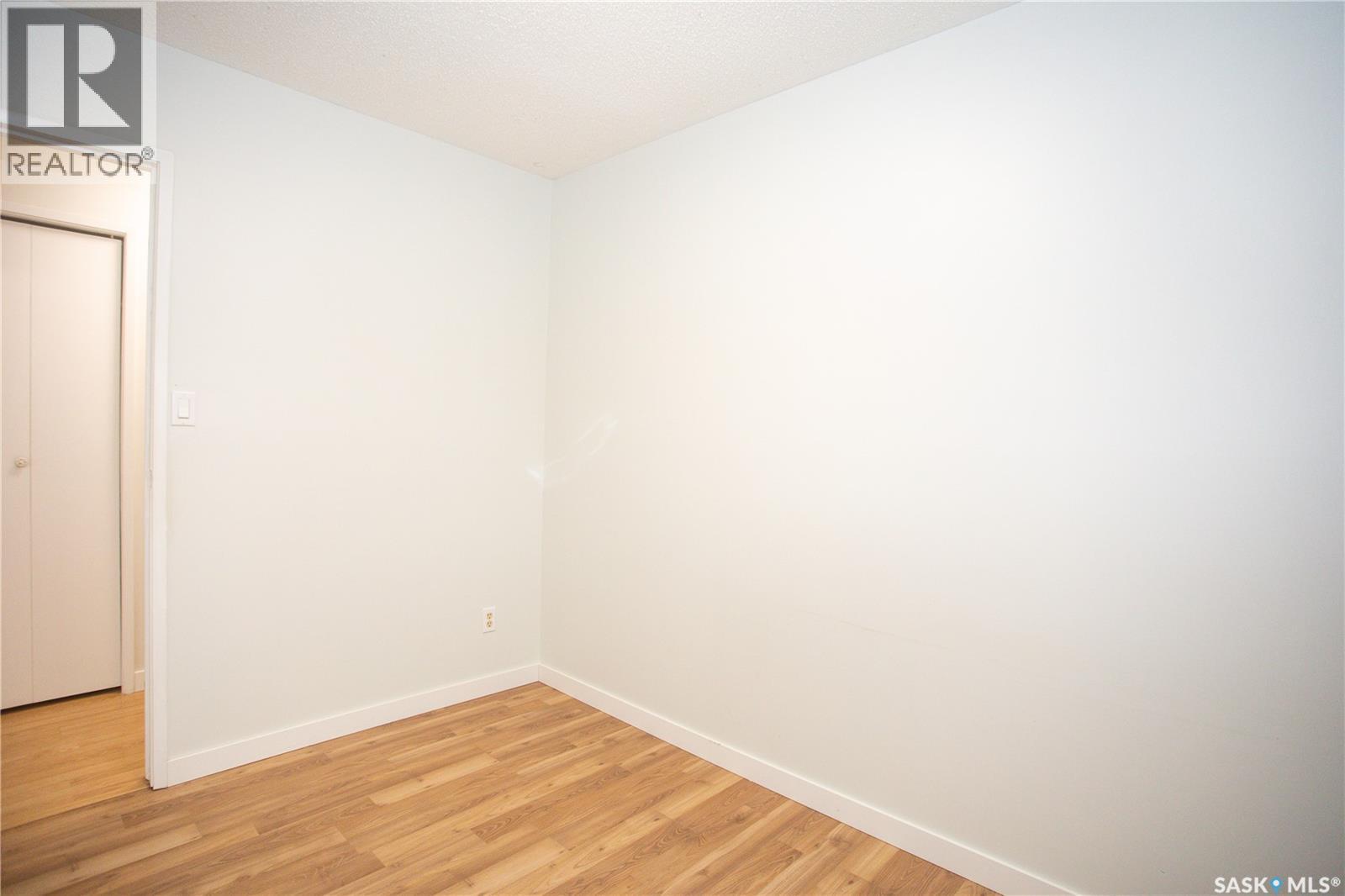 114 Willoughby Crescent Property Photo 27