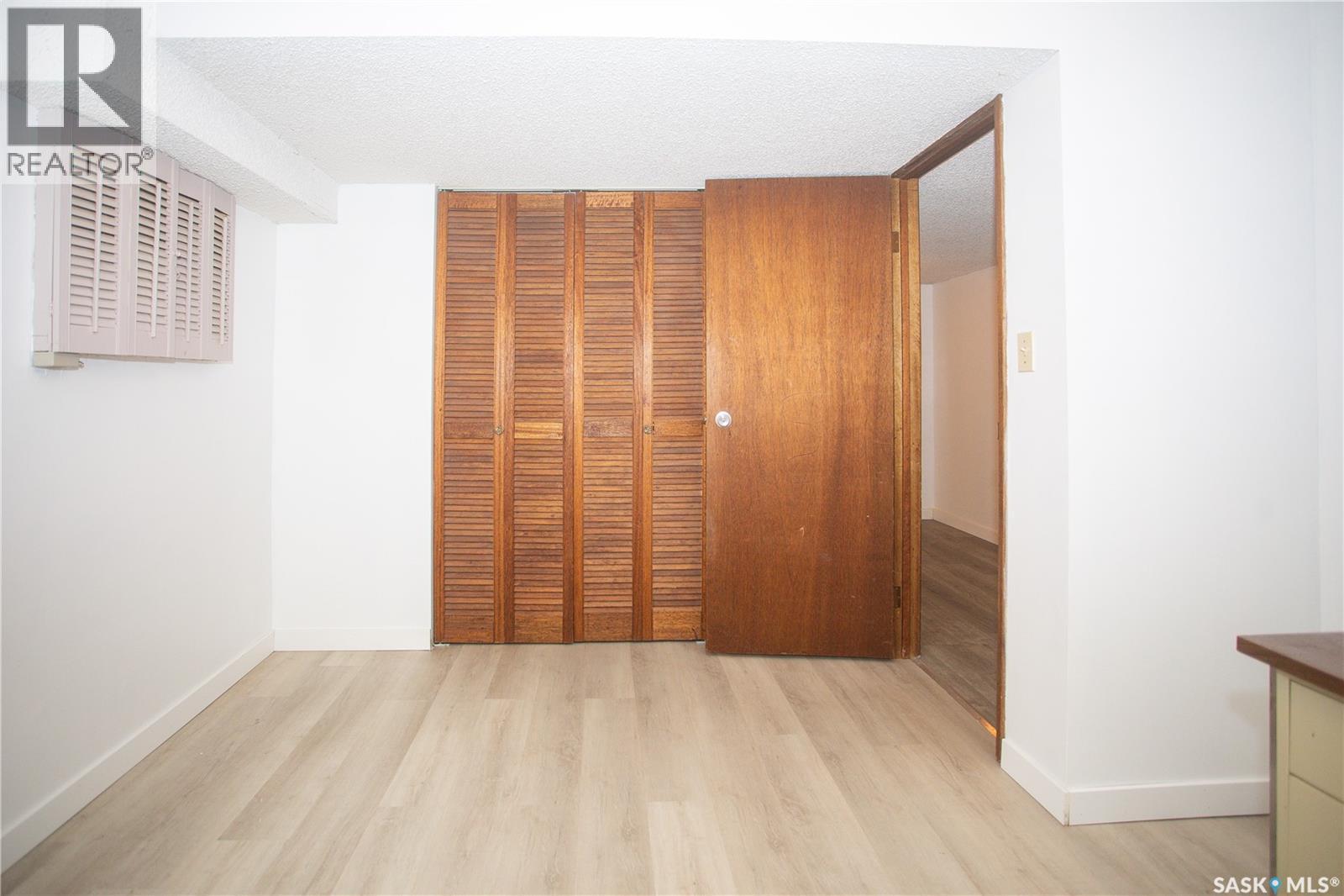 114 Willoughby Crescent Property Photo 39