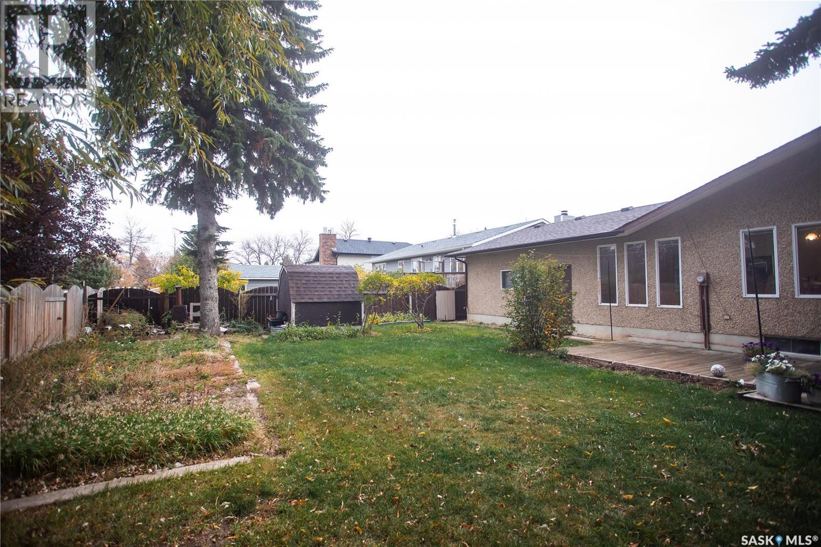 114 Willoughby Crescent Property Photo 44