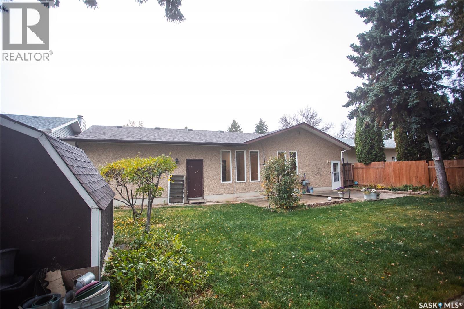 114 Willoughby Crescent Property Photo 45