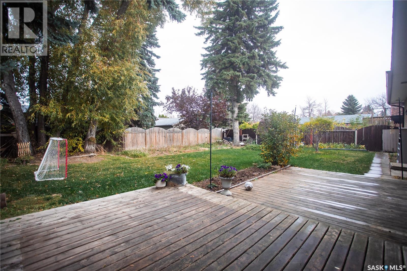 114 Willoughby Crescent Property Photo 46